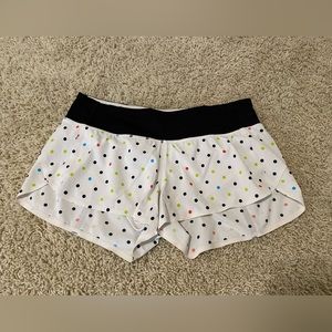 Lululemon shorts, size 6. Rare*